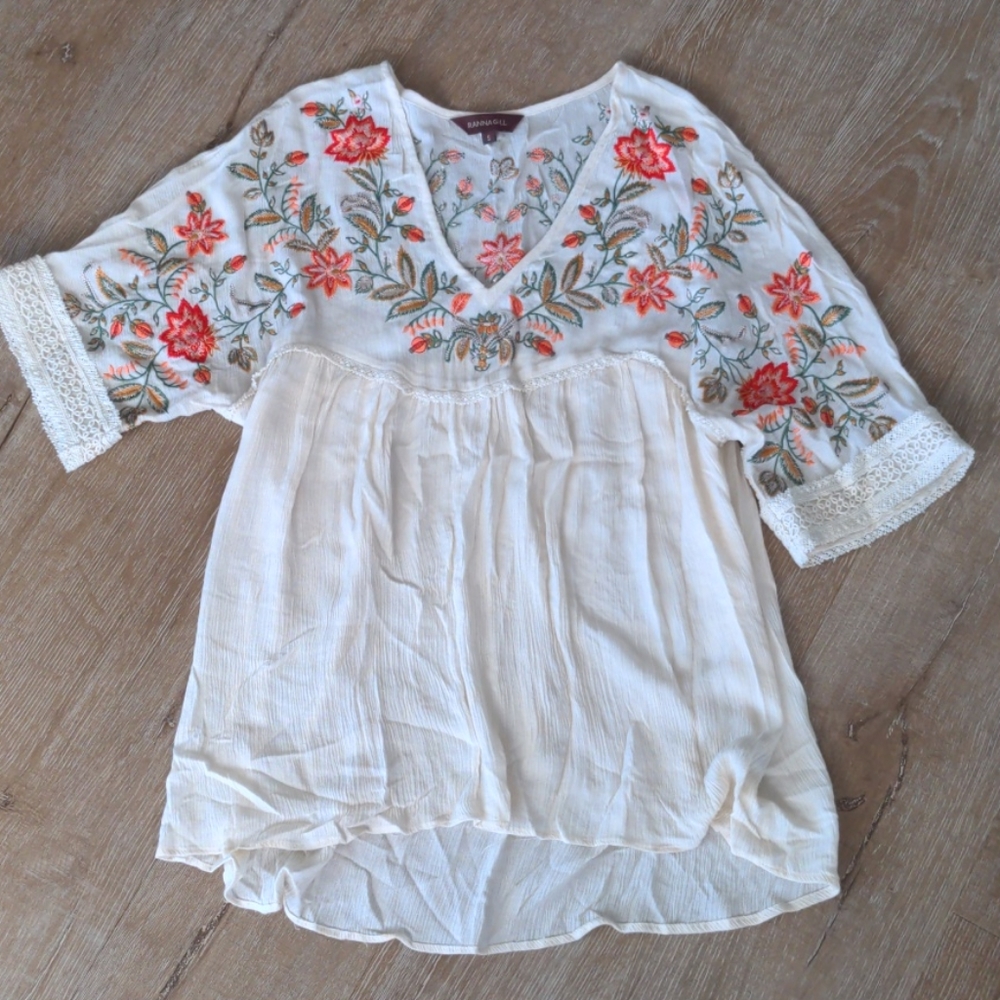 Anthropologie embroidered top